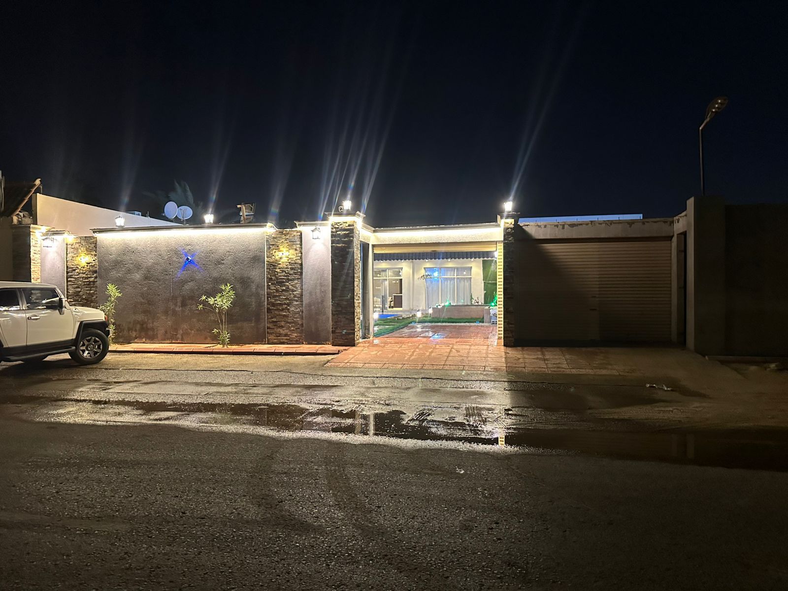 منظر خارجي ليلي