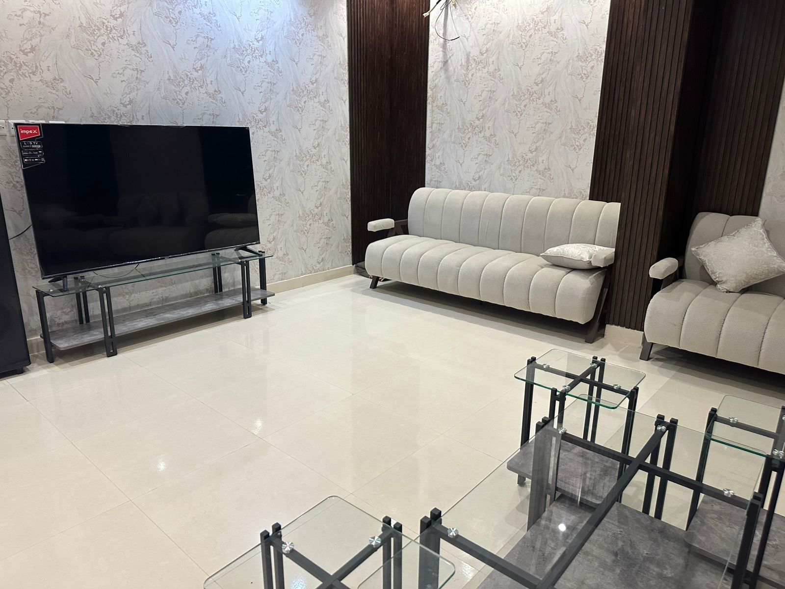 صوفا في الصالة الداخلية